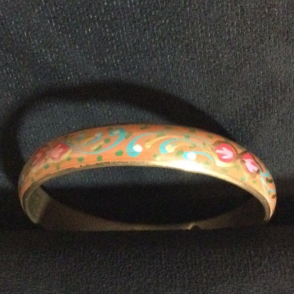 Enamel painted boho gold bangle bracelet - Picture 5 of 10